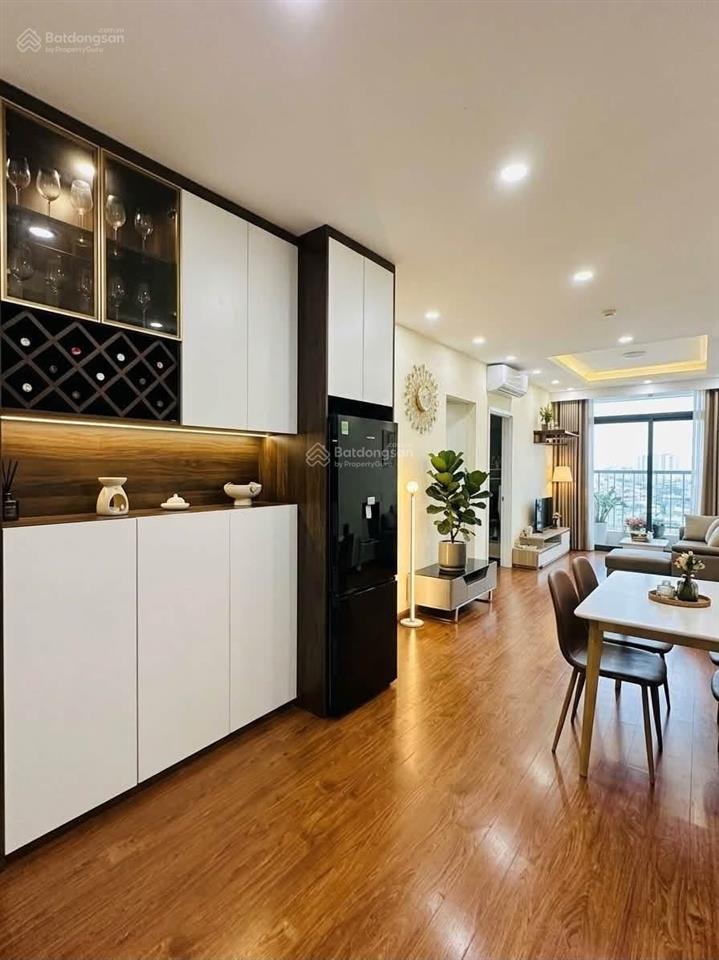 Bán căn hộ chung cư 2pn, 2wc, 2 ban công tại vov mễ trì, 4,5 tỷ, căn góc 74m2, full nội thất.