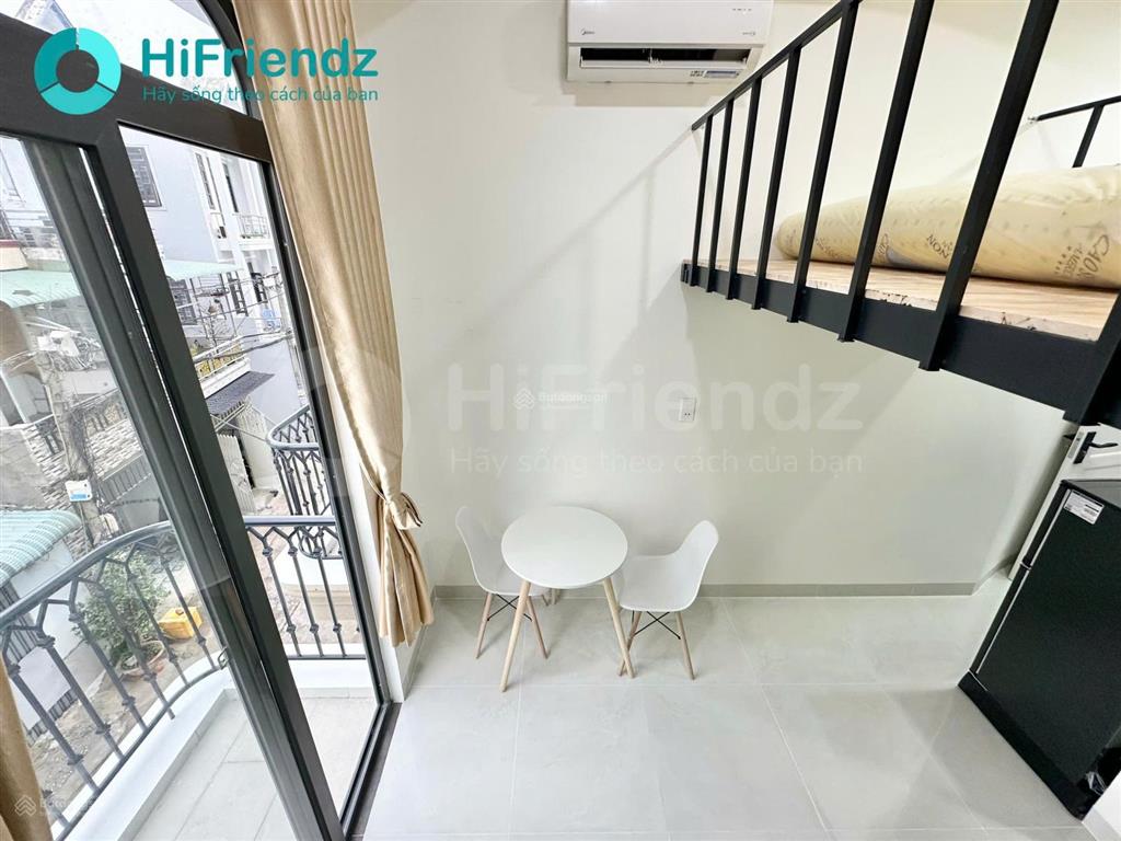 Căn hộ full nội thất mới 100% có gác ban công, giá chỉ còn 3,9 triệu/tháng
