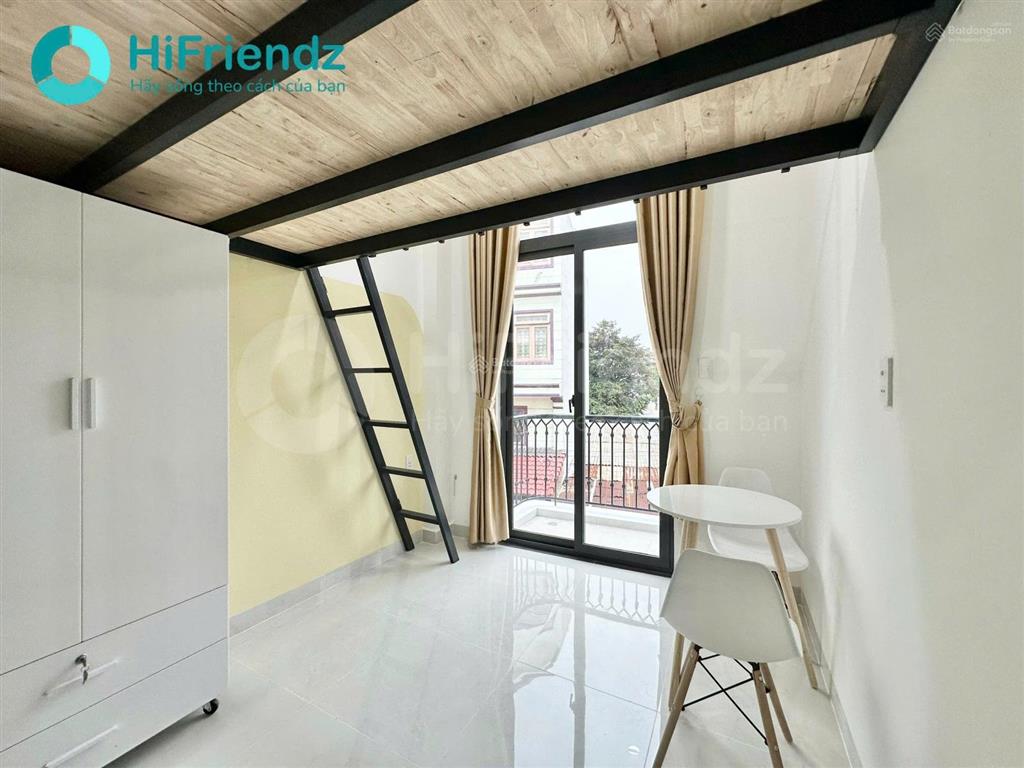 Căn hộ full nội thất mới 100% có gác ban công, giá chỉ còn 3,9 triệu/tháng