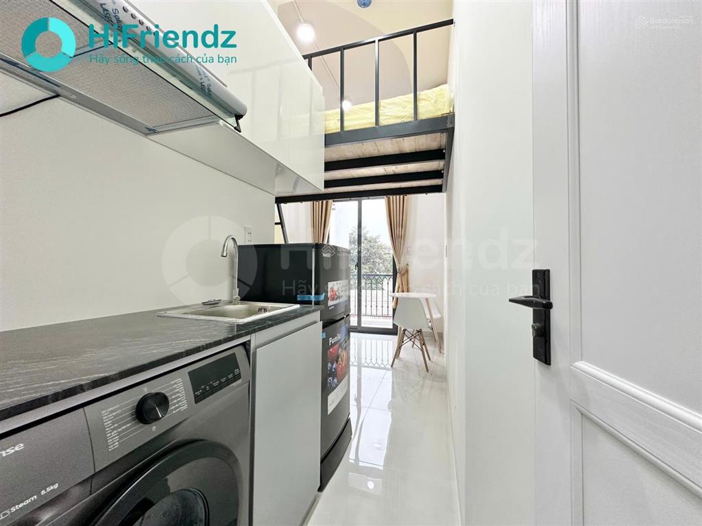 Căn hộ full nội thất mới 100% có gác ban công, giá chỉ còn 3,9 triệu/tháng