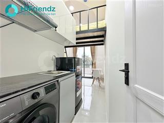 Căn hộ full nội thất mới 100% có gác ban công, giá chỉ còn 3,9 triệu/tháng