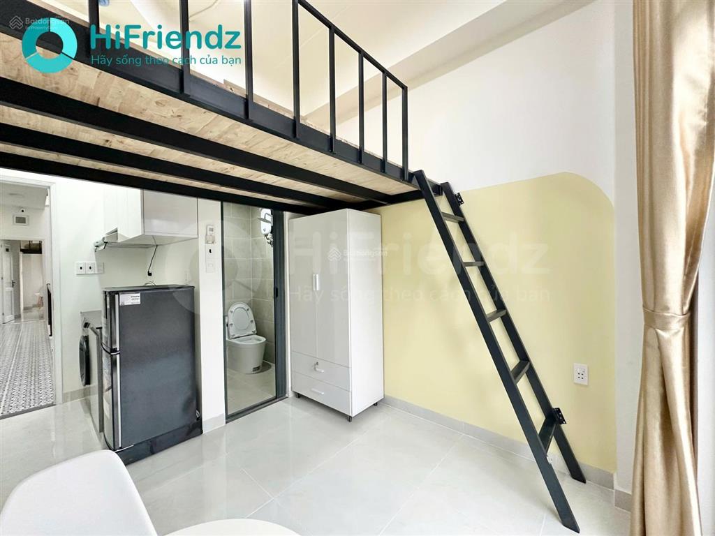 Căn hộ full nội thất mới 100% có gác ban công, giá chỉ còn 3,9 triệu/tháng