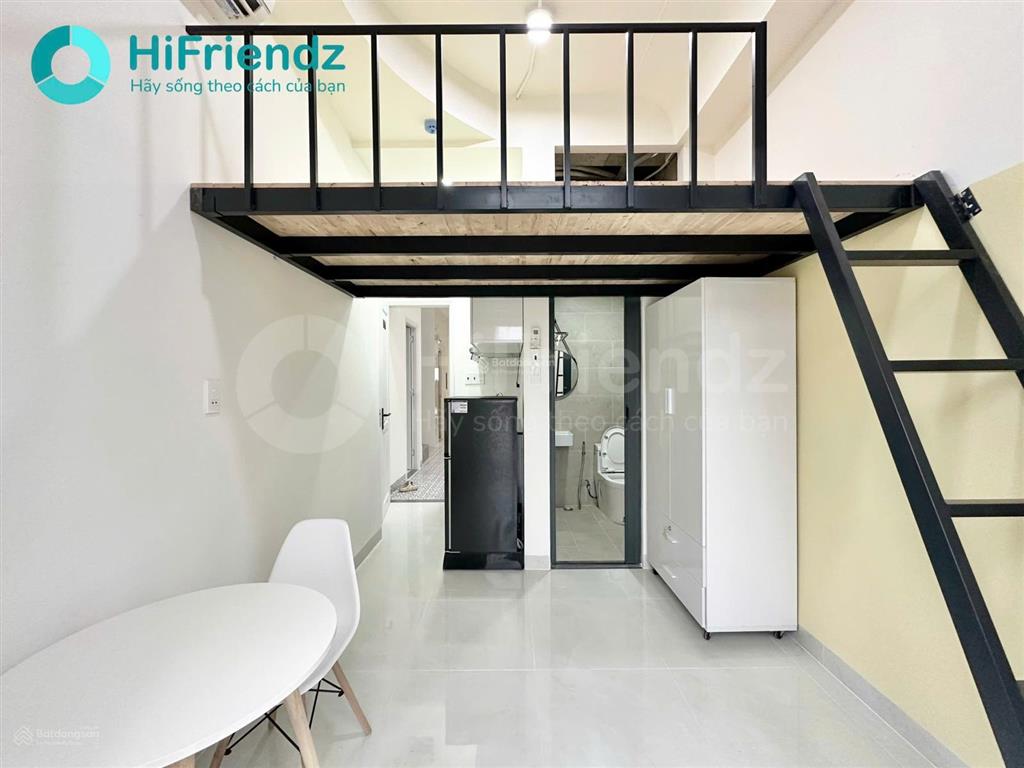 Căn hộ full nội thất mới 100% có gác ban công, giá chỉ còn 3,9 triệu/tháng