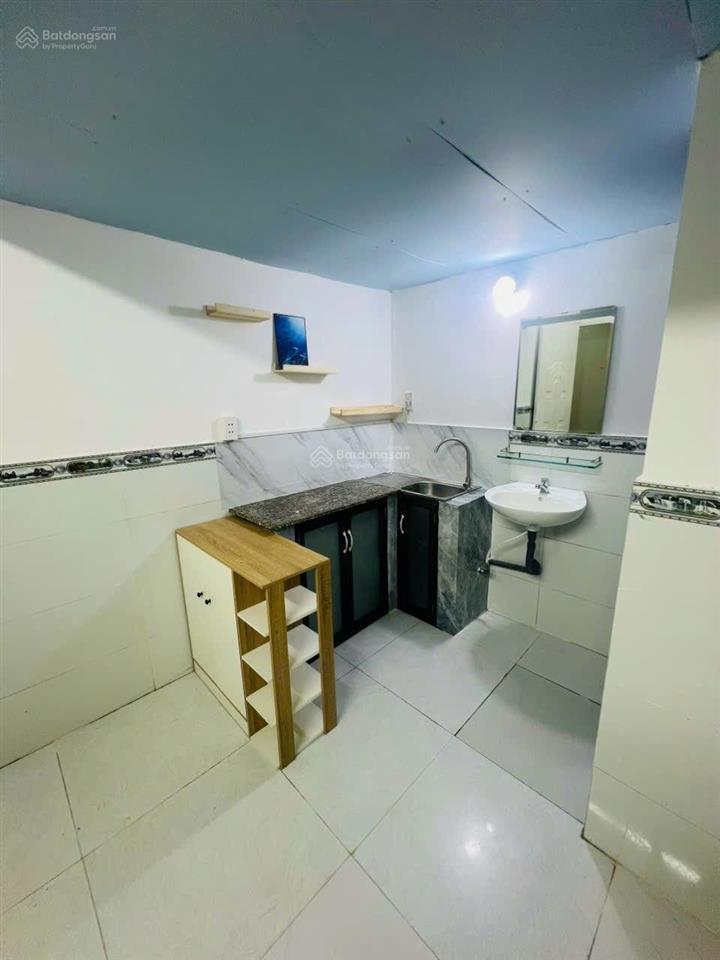 Phòng rộng 20m2 có gác cao đầy đủ nội thất chỉ 2tr6