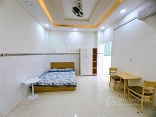 Phòng rộng 25m2 nội thất cơ bản giá chỉ 3tr