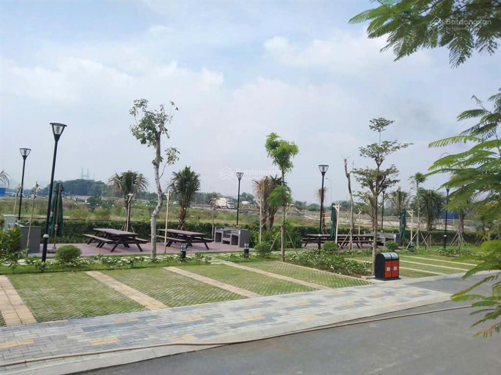 A/c cần nhận báo giá từ chủ đầu tư các diện tích của căn hộ 1pn và 2pn  em hỗ trợ thông tin