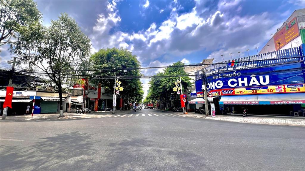Bán góc 2 mặt tiền siêu đẹp tại trung tâm biên hòa, là tài sản dòng tiền ổn định cho ac đầu tư