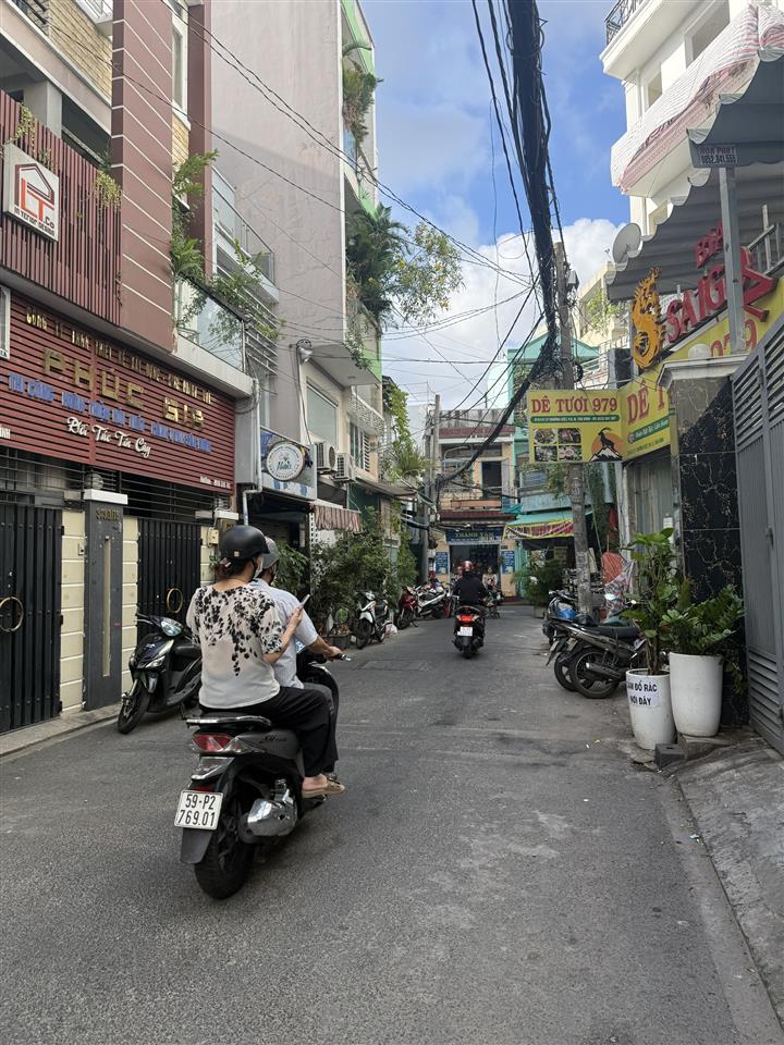 **Bán nhà HXH Đồng Xoài; phường 13 Tân Bình, (7*20m) 5 tầng - hẻm 6m