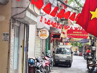 Bán nhà 30m2 xây 5 tầng ngõ 3 gác 1 ngoặt ra đến phố giá 6 tỷ