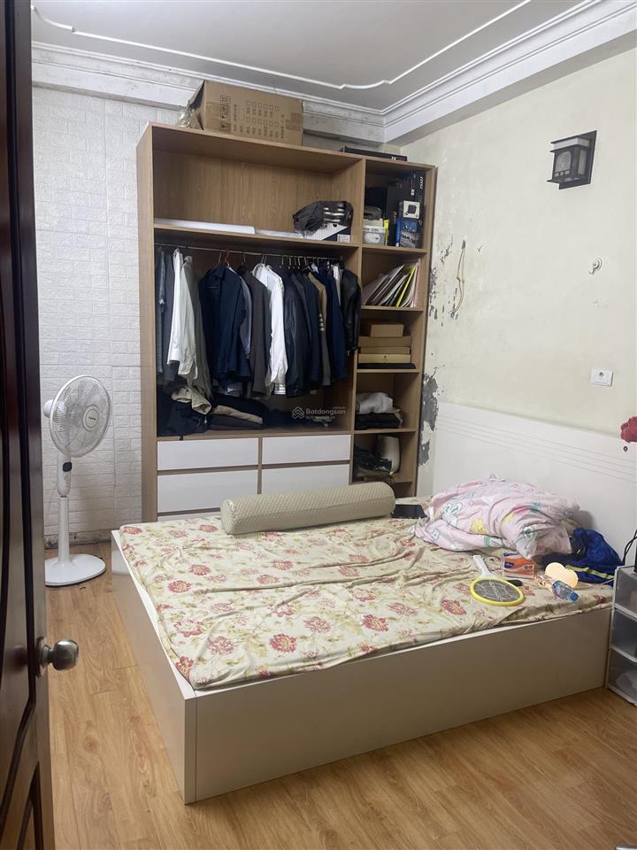 Bán nhà dân xây 33,6m2 phố phương mai  lương định của cách 10m ra oto tránh