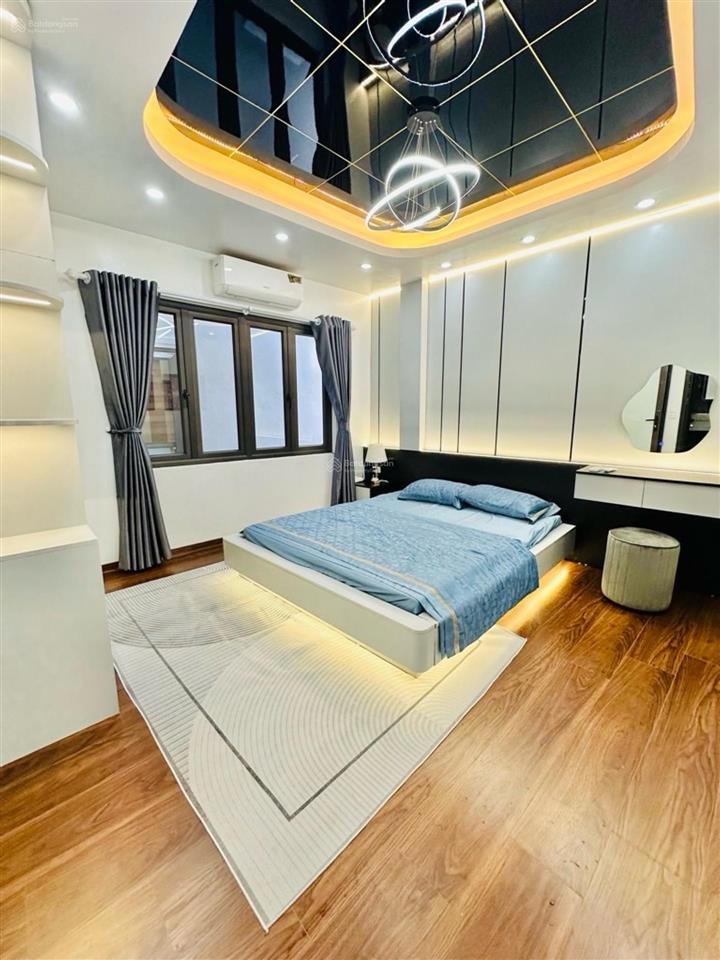 Bán nhà dân xây 5 tầng 27m2 ngõ thông không quy hoạch giá chỉ 6 tỷ