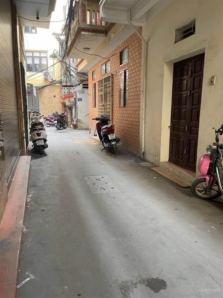Bán nhà dân xây 5 tầng 27m2 ngõ thông không quy hoạch giá chỉ 6 tỷ