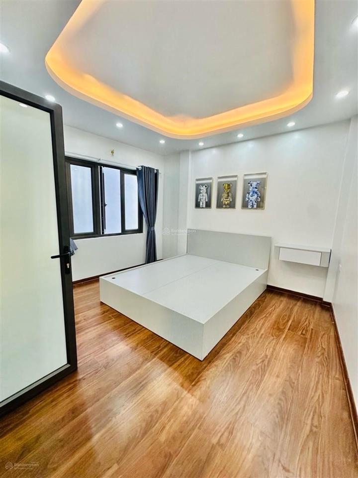 Bán nhà dân xây 5 tầng 27m2 ngõ thông không quy hoạch giá chỉ 6 tỷ