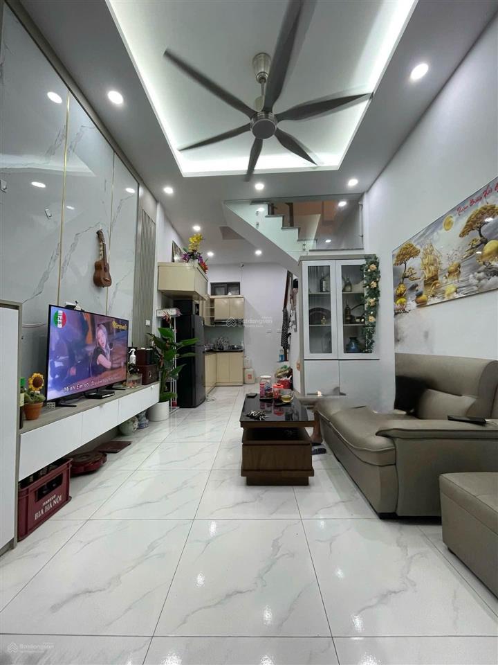 Bán nhà phố thái thịnh dt 28m2 xây 4 tầng gõ thông gần phố giá 6,3 tỷ