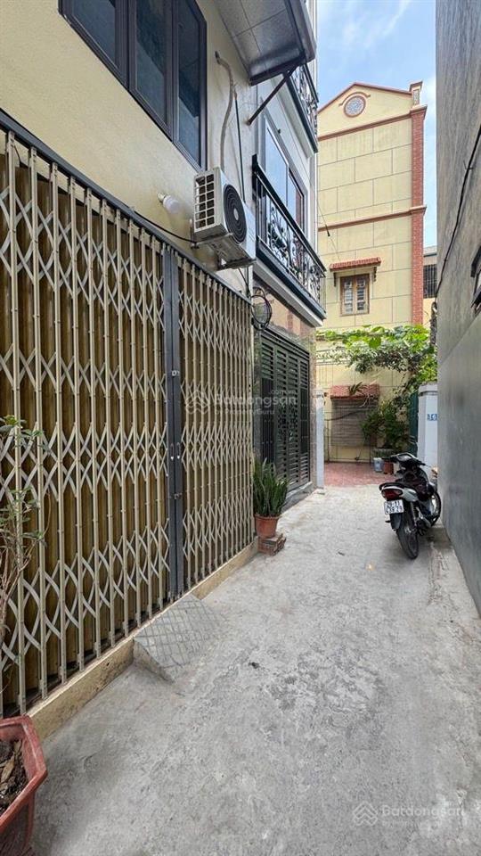 Bán nhà minh khai 5 tầng dt 35m2 gần phố giao thông thuận tiện giá 6,5 tỷ