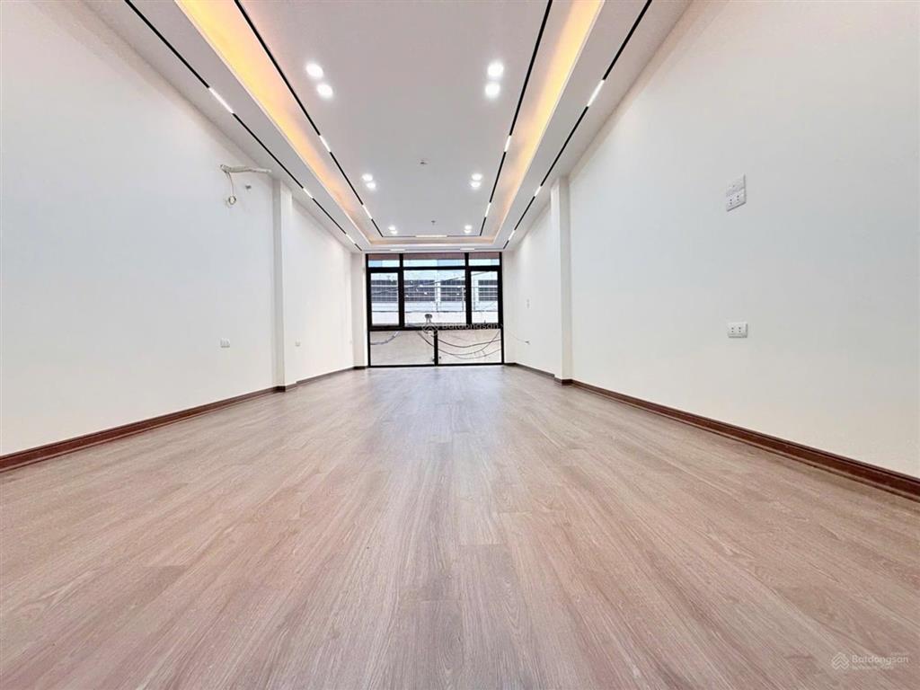 Bán nhà phân lô ô tô đỗ cửa dt 50m2 xây 7 tầng thang máy, giá 25,5 tỷ
