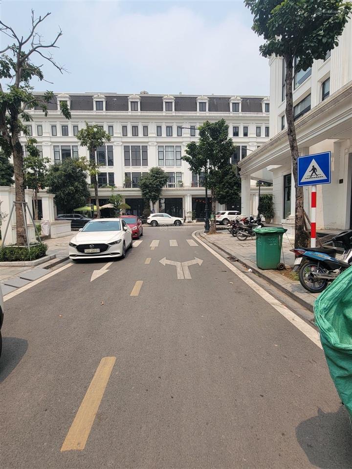 Bán nhà liền kề louis hoàng mai dt 95 m2 giá siêu tốt 315tr/m2
