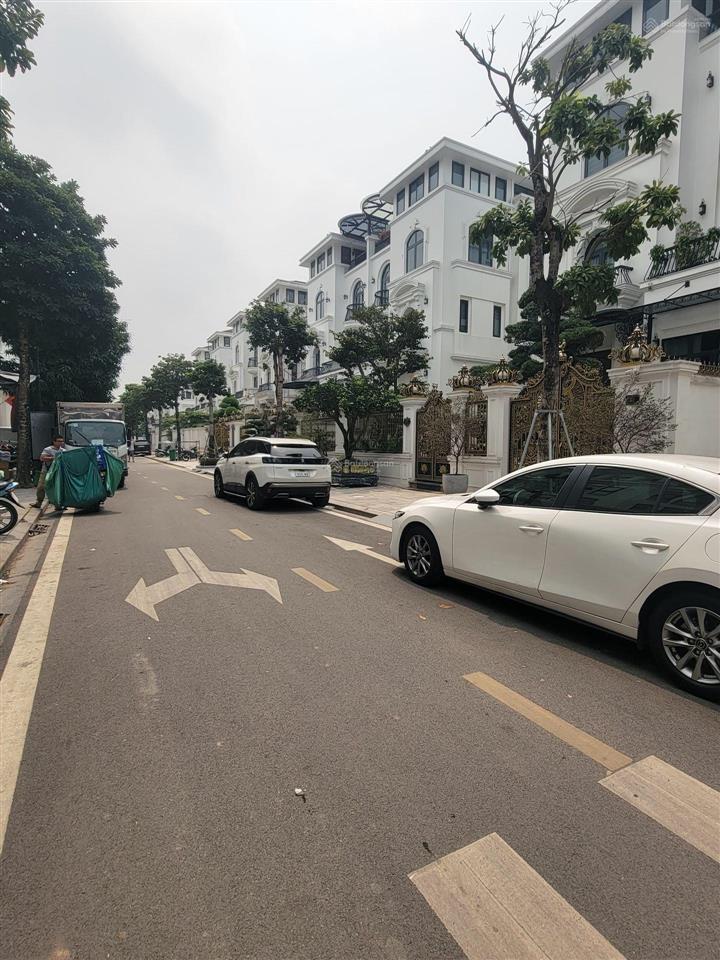 Bán nhà liền kề louis hoàng mai dt 95 m2 giá siêu tốt 315tr/m2