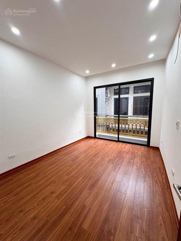 Nhà đẹp giá hợp lý 33m2 xây 5 tầng gần đại học bách khoa giá 6,5 tỷ full nội thất