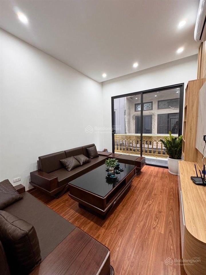 Nhà đẹp giá hợp lý 33m2 xây 5 tầng gần đại học bách khoa giá 6,5 tỷ full nội thất