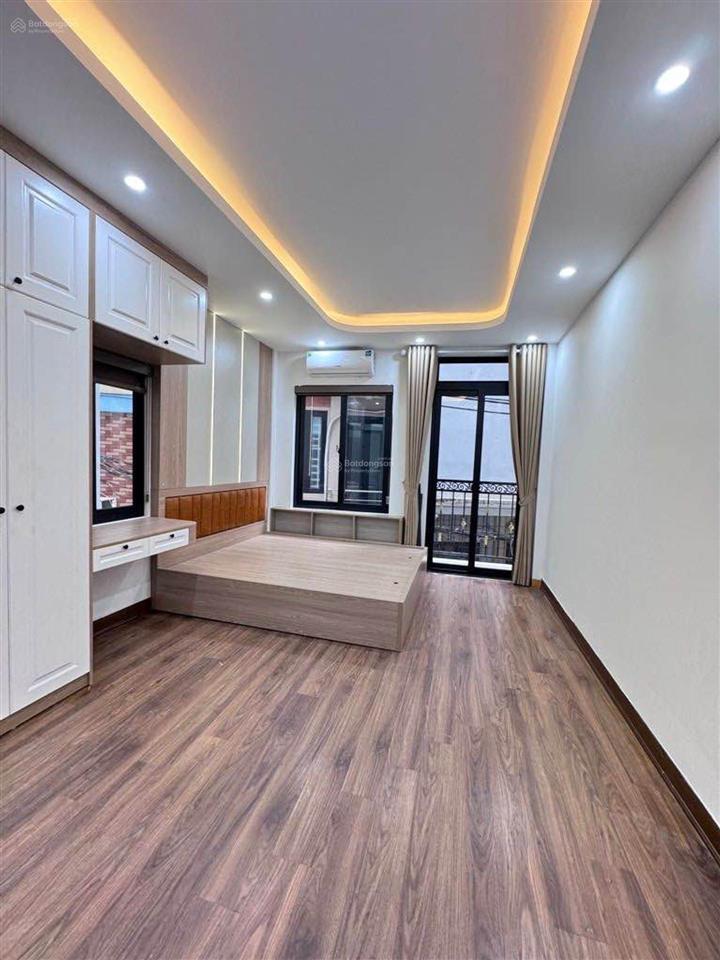Bán nhà đại cồ việt 35m2 xây 5 tầng gần phố giá 8 tỷ