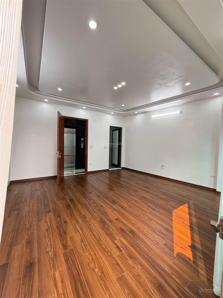 Bán nhà phố thái hà 35m2 xây 5 tầng 1 ngoặt ra phố giá chỉ 7,5 tỷ