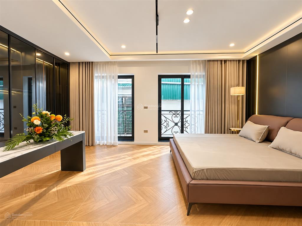Bán nhà bạch mai 50m2 xây 6 tầng thang máy cách 1 nhà ra phố giá 12,9 tỷ