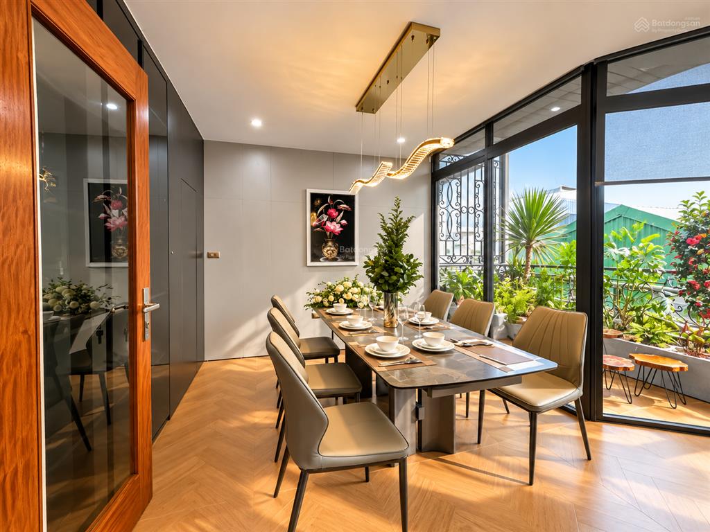 Bán nhà bạch mai 50m2 xây 6 tầng thang máy cách 1 nhà ra phố giá 12,9 tỷ