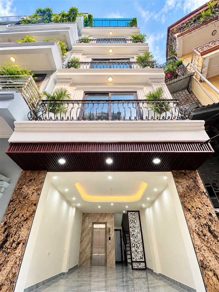 Bán nhà trường chinh 35m2 phân lô ô tô đỗ cửa 6 tầng thang máy giá 12,3 tỷ