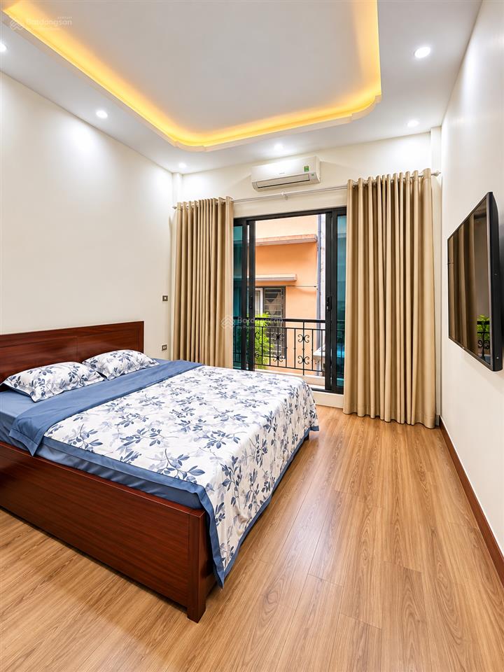 Bán nhà phân lô quân đội 45m2 ngõ rộng oto qua nhà giá 11,3 tỷ