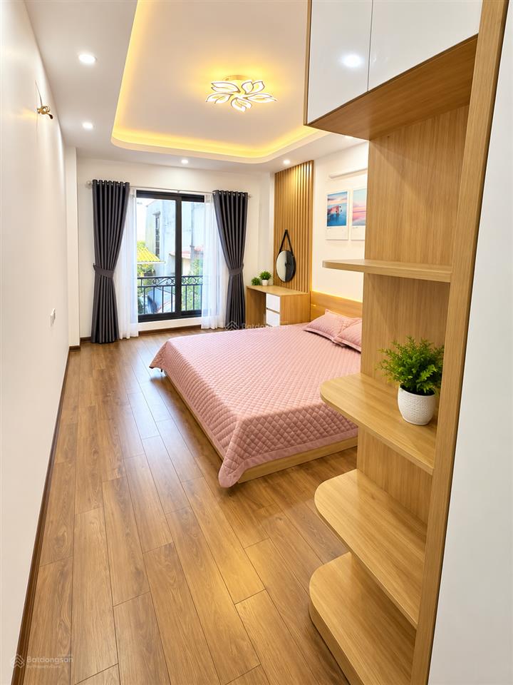 Bán nhà khương trung 30m2 xây 5 tầng full nội thất giá 6,3 tỷ