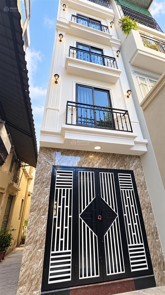 Bán nhà khương trung 30m2 xây 5 tầng full nội thất giá 6,3 tỷ