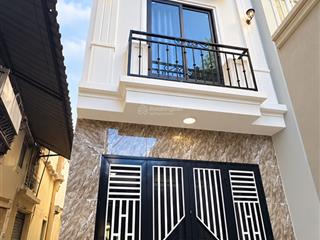 Bán nhà khương trung 30m2 xây 5 tầng full nội thất giá 6,3 tỷ