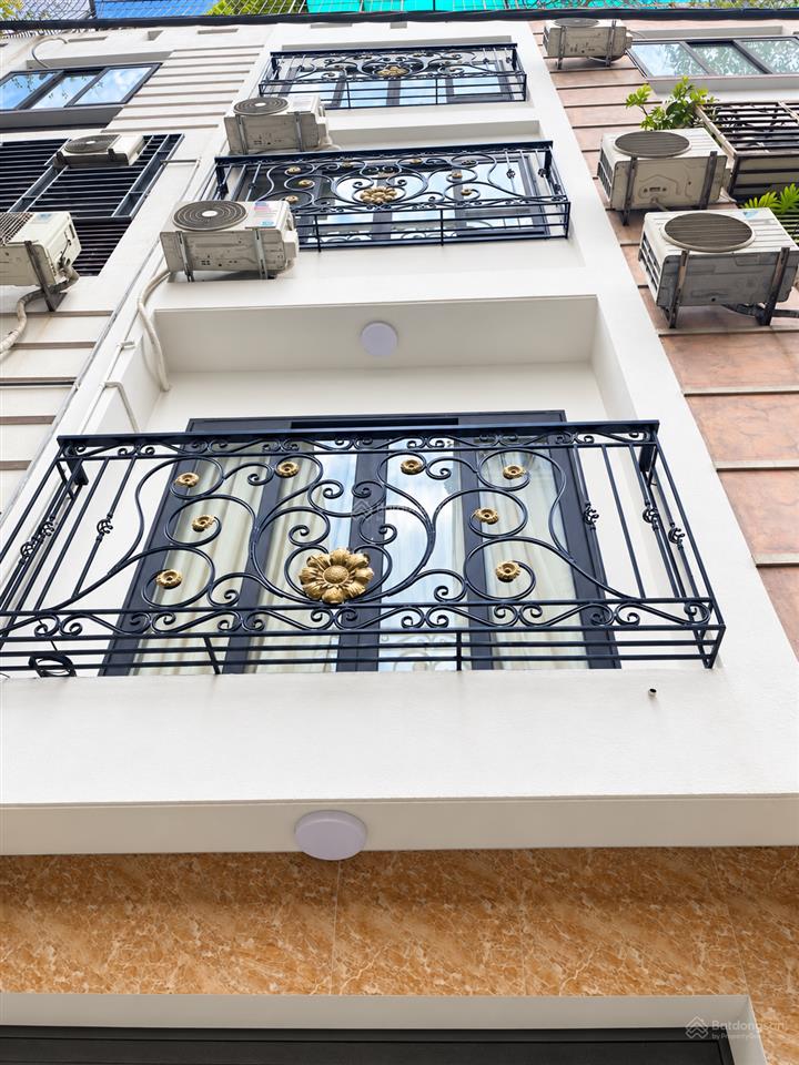 Bán nhà thịnh liệt ngõ oto xây 5 tầng full nội thất gần phố giá 9 tỷ