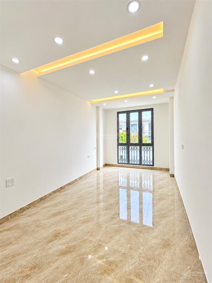 Bán nhà ngõ gốc đề, minh khai xây 6 tầng 10m ra ô tô đậu ngày đêm giá 7,5 tỷ