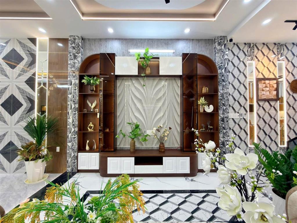 Nhà gần đhyd cần thơ 1 trệt 2 lầu full nội thất kdc thới nhựt 2