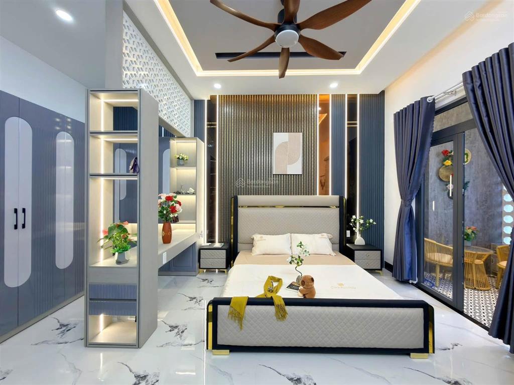 Nhà gần đhyd cần thơ 1 trệt 2 lầu full nội thất kdc thới nhựt 2