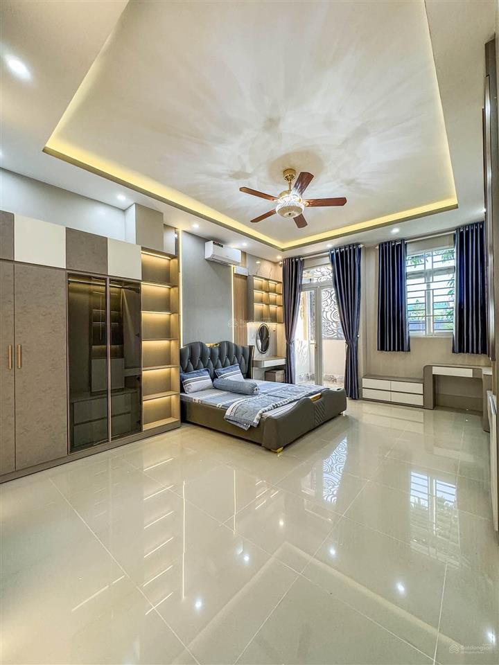 Bán nhà mới khu tđc thới nhựt 2 gần đhyd cần thơ ( 1 trệt 2 lầu có sân thượng )