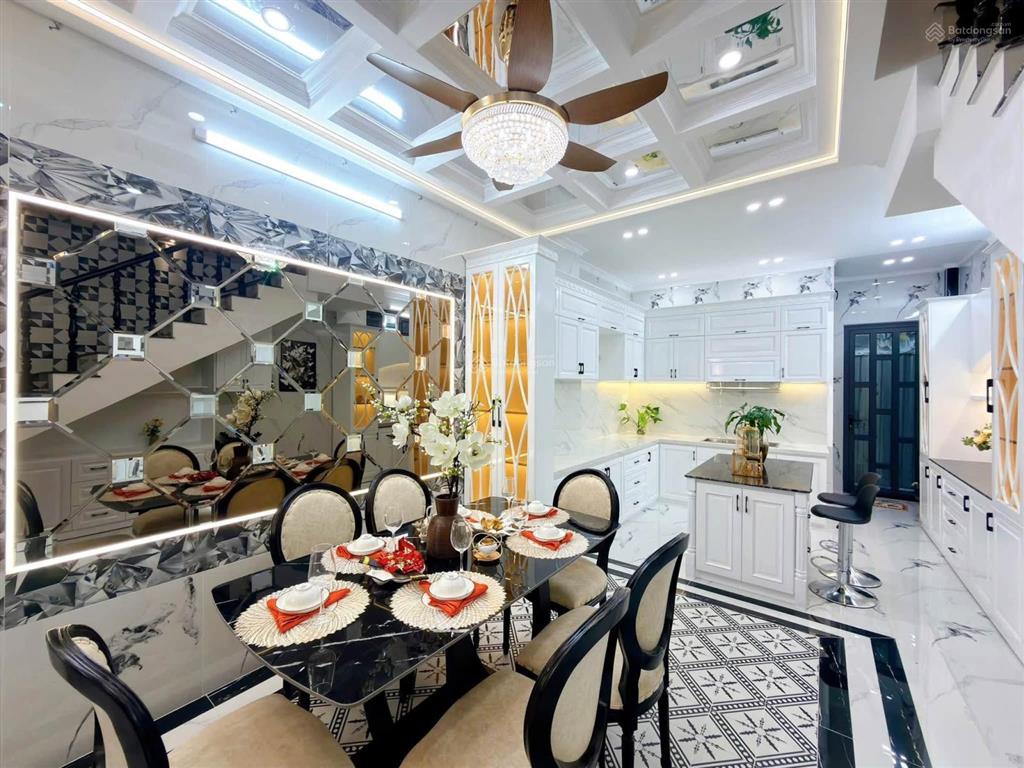 Bán nhà kế đại học y dược cần thơ 1 trệt 3 lầu full nội thất kdc thới nhựt 2
