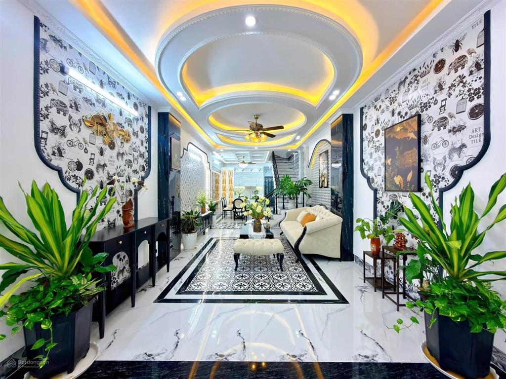 Bán nhà kế đại học y dược cần thơ 1 trệt 3 lầu full nội thất kdc thới nhựt 2