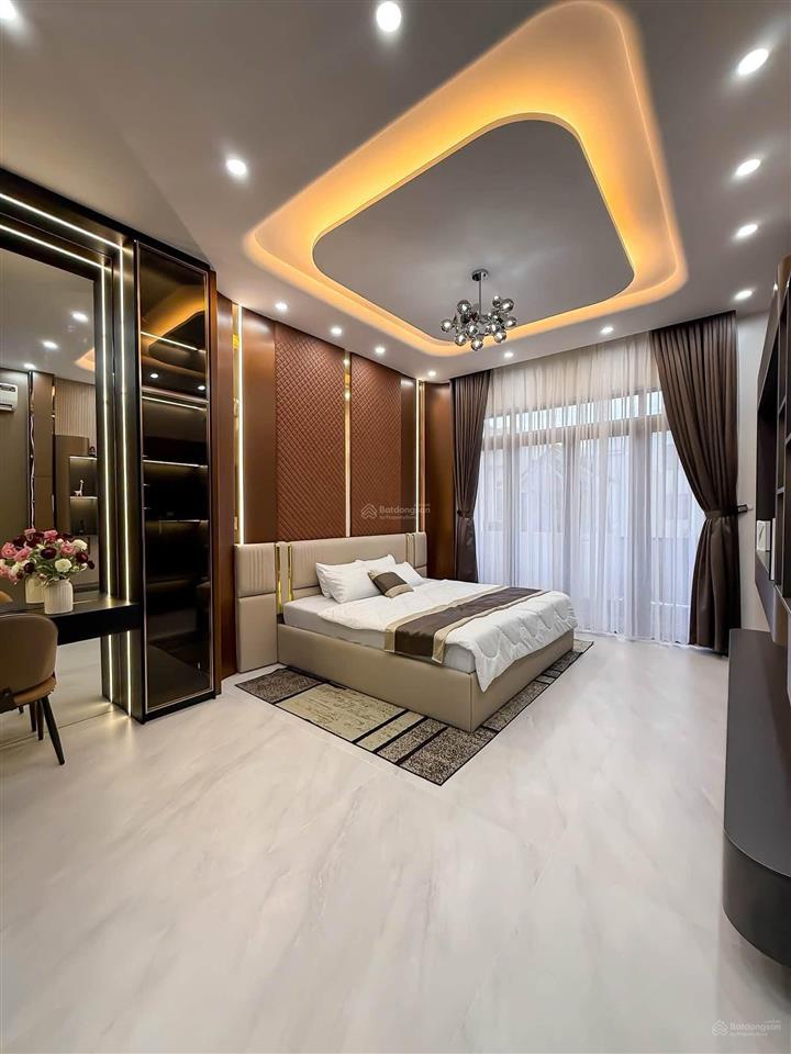 Bán nhà gần trường đại học y dược cần thơ 1 trệt 2 lầu