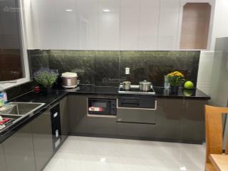 Chính chủ. nhà 1 trệt 2 lầu sân thượng. thống nhất p10 gv . dt 4.3 x 15 . giá 7.5 ty tl