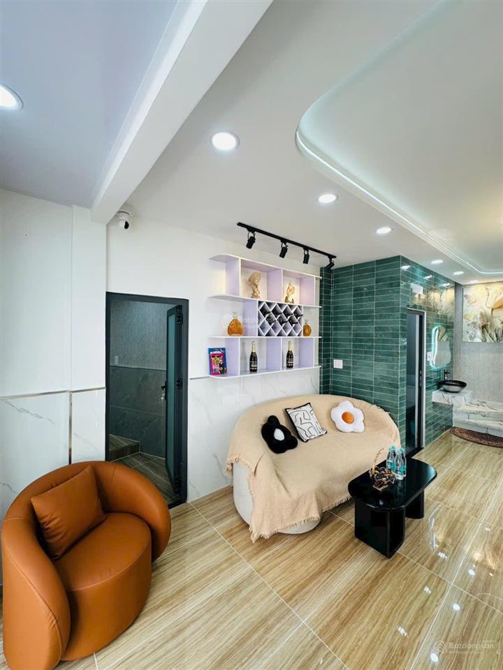 Chính chủ. nhà 1 trệt 1 lầu 2 mặt tiền hẻm thông thoáng. lê hoàng phái p17 gv