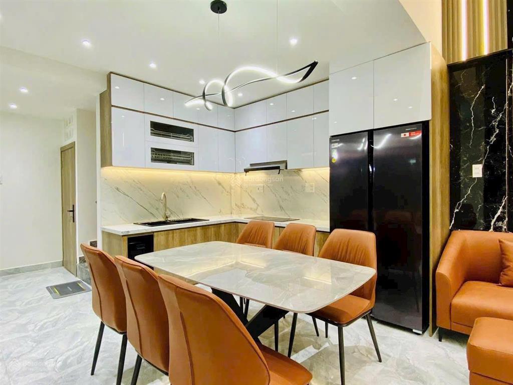 Chính chủ, nhà 1 trệt 1 lửng 3 lầu sân thượng, hẻm xe hơi, đường số 27, p6. ngay chợ an nhơn