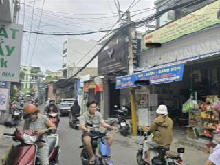 Chính chủ bán nhà 1 trệt 1 lầu. hẻm 1 xẹt . đường rộng 7m xe tải. vị trí kinh doanh. dt 4.2 x 13 .