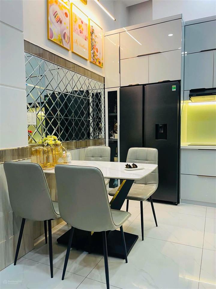 Chính chủ gửi. nhà 1 trệt 3 lầu sân thượng. hẻm xe hơi. đường số 1 p13 gv