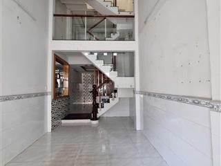 Nhà cho thuê nguyên căn 1 trệt 1 lửng 1 lầu. hẻm 276 thống nhất p16. giá 9,5 tr