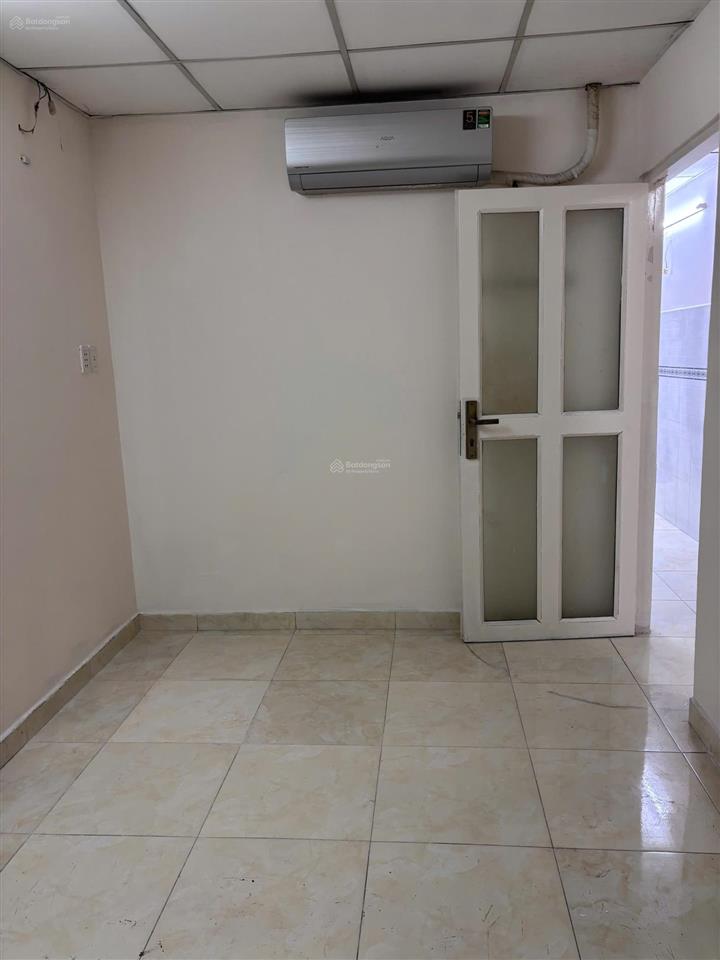 Cho thuê nhà nguyên căn. hẻm 467 lê đức thọ. có nước nóng lượng mặt trời. giá 9 tr/th