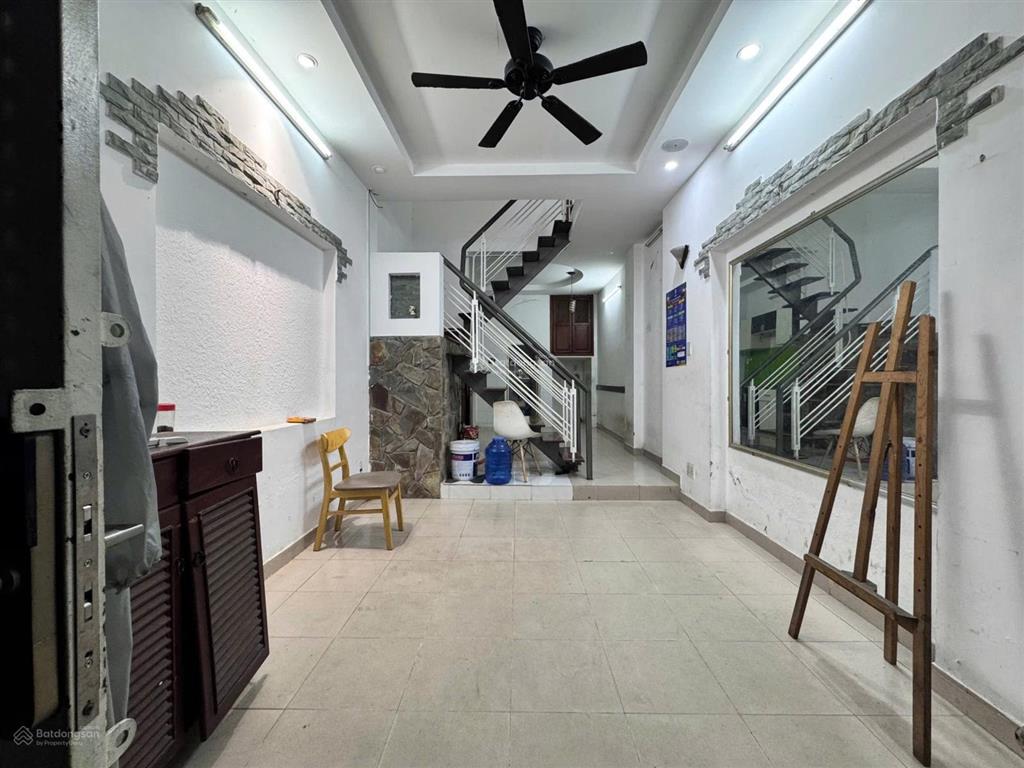 Bán nhà 1 trệt 1 lầu, hẻm 133 quang trung p10, gv. gần ngã 5, đối diện vincom, dt 3.5 x 10m
