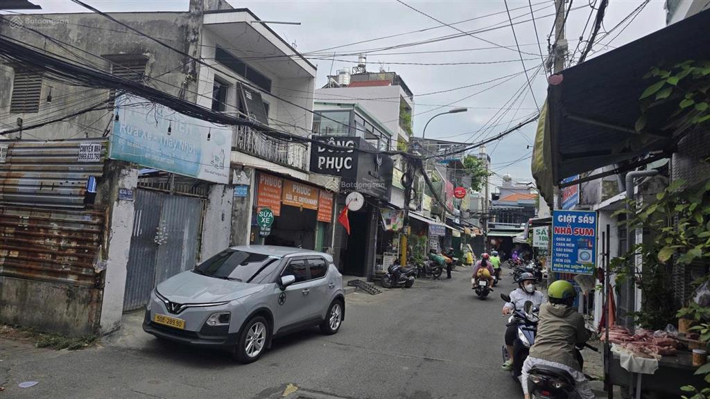 Bán nhà mặt tiền hẻm 656 quang trung p11 gv. kinh doanh dt 4 x 10. đúc 1 trệt 1 lầu
